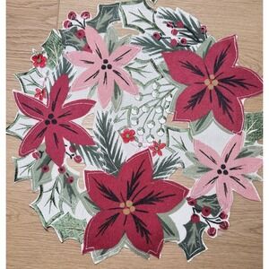 St Nicholas Square Poinsettia Cutout 15" Round Set Of 8 Christmas Placemats
